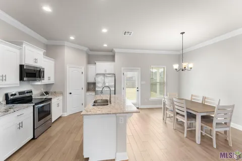 $310,000 | 40205 Maddie Drive, Prairieville, LA 70769