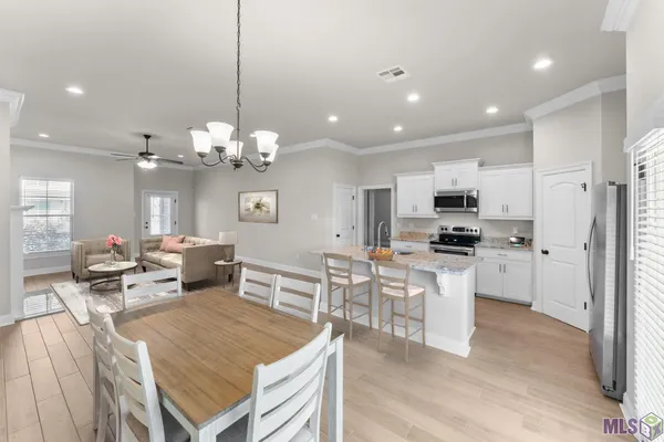 $305,000 | 40205 Maddie Drive, Prairieville, LA 70769