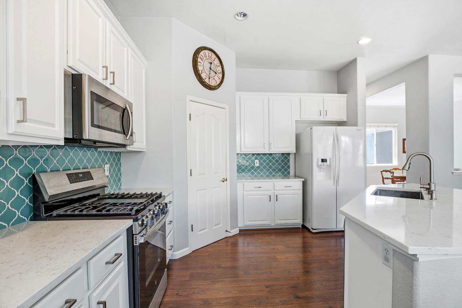 588 Bob Way Ripon, CA 95366 - Photo 12 of 39