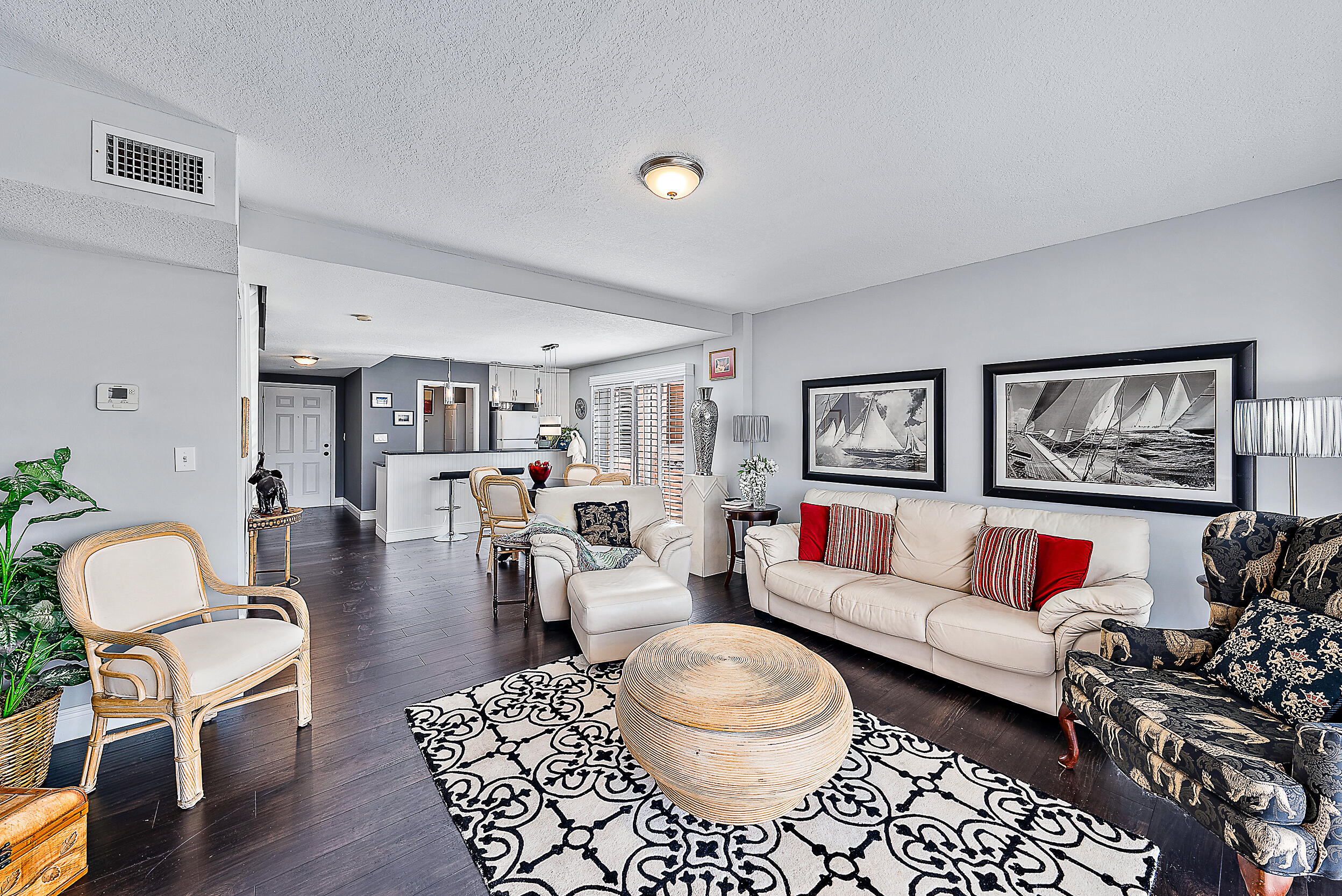 353 Highway 1, Unit B306 Jupiter, FL 33477 - Photo 5 of 23 Living Room