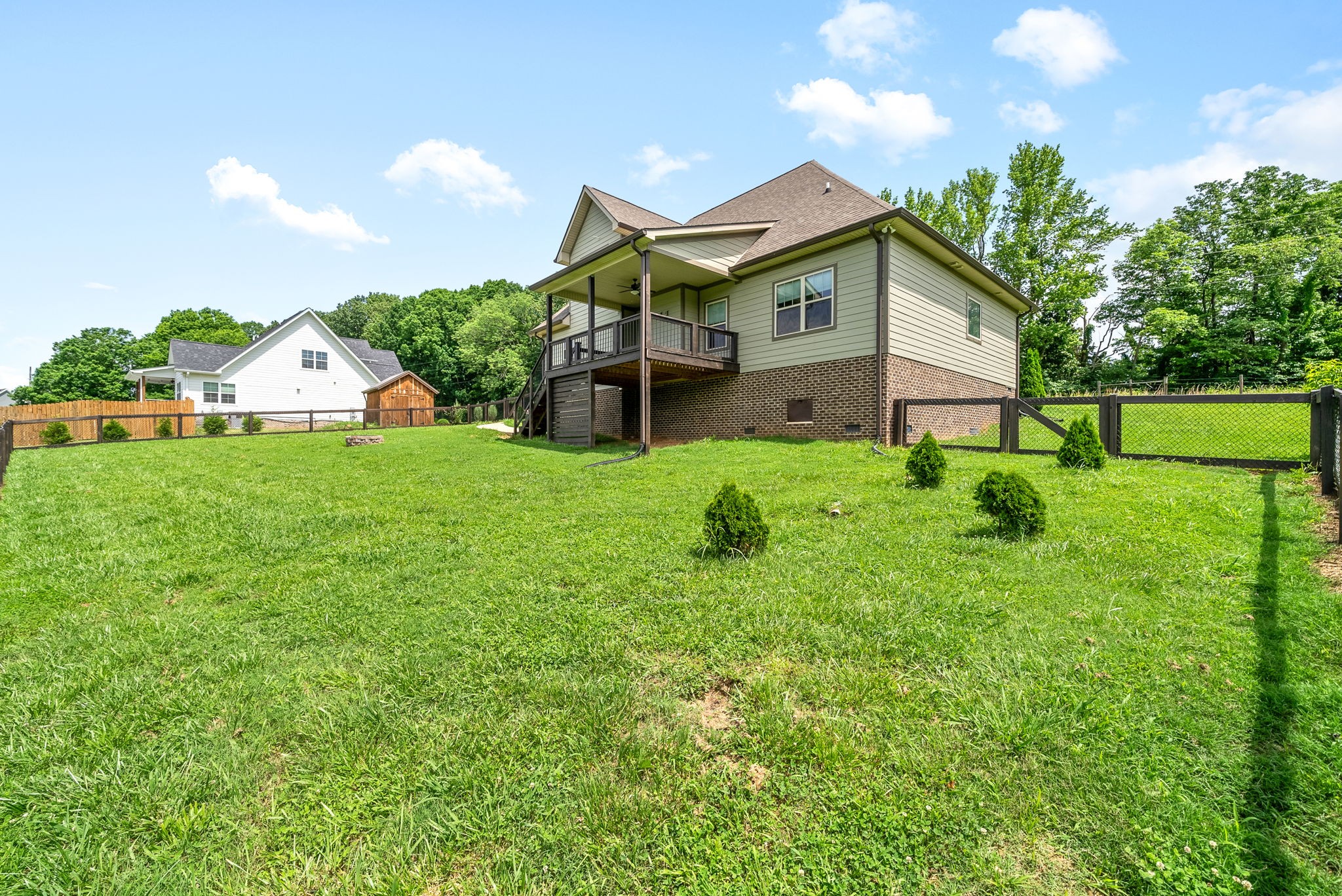 1452 Hickory Point Road Clarksville, TN 37043 - Photo 35 of 38 a front view of house with yard and green space