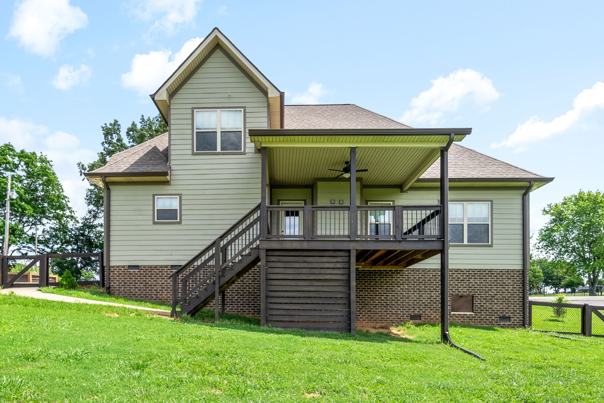 1452 Hickory Point Road Clarksville, TN 37043 - Photo 36 of 38 a view of house with outdoor space and deck