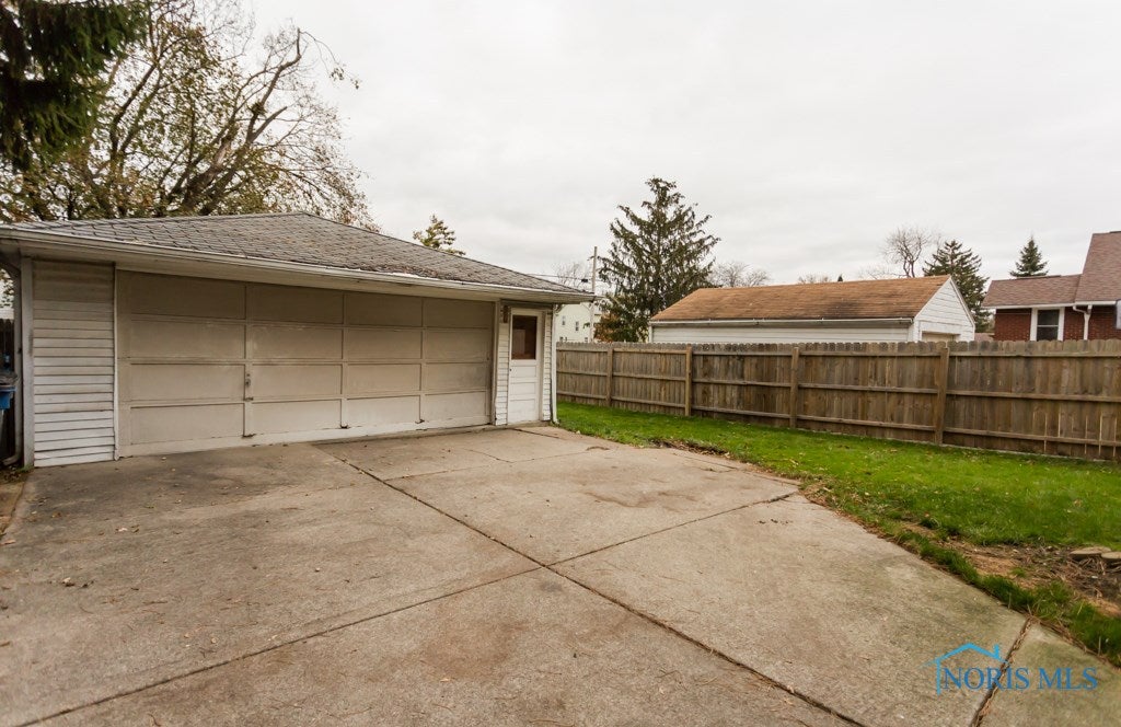 944 Alvison Road Toledo, OH 43612 - Photo 21 of 24 Gallery Image 21