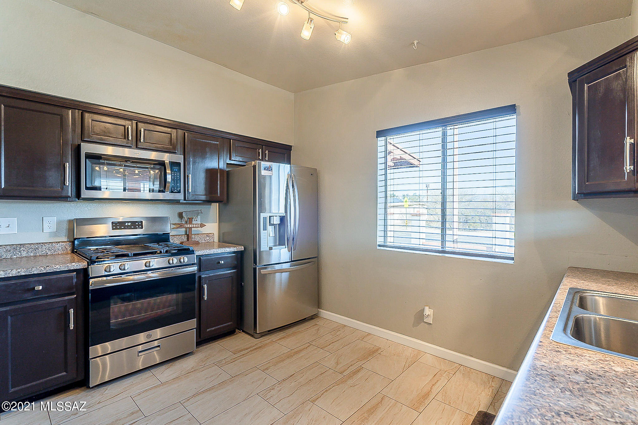 6930 South San Fernando Road Tucson, AZ 85756 - Photo 8 of 26