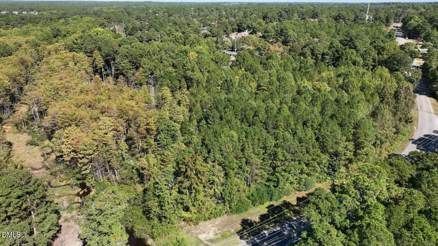 906 Shaw Mill Road Fayetteville, NC 28311 - Photo 3 of 6