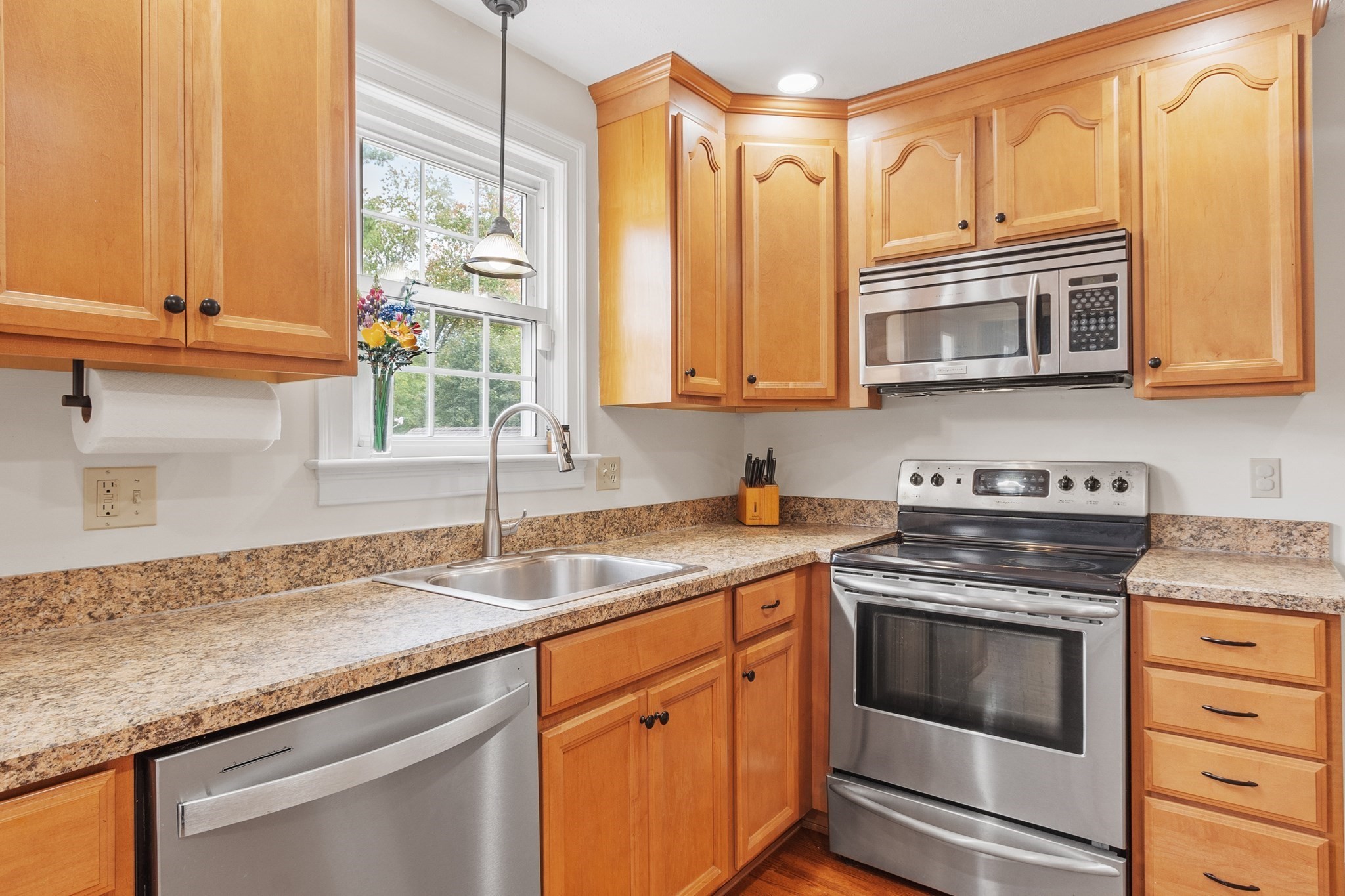35 Jefferson Road Northborough, MA 01532 - Photo 7 of 38 Gallery Image 7