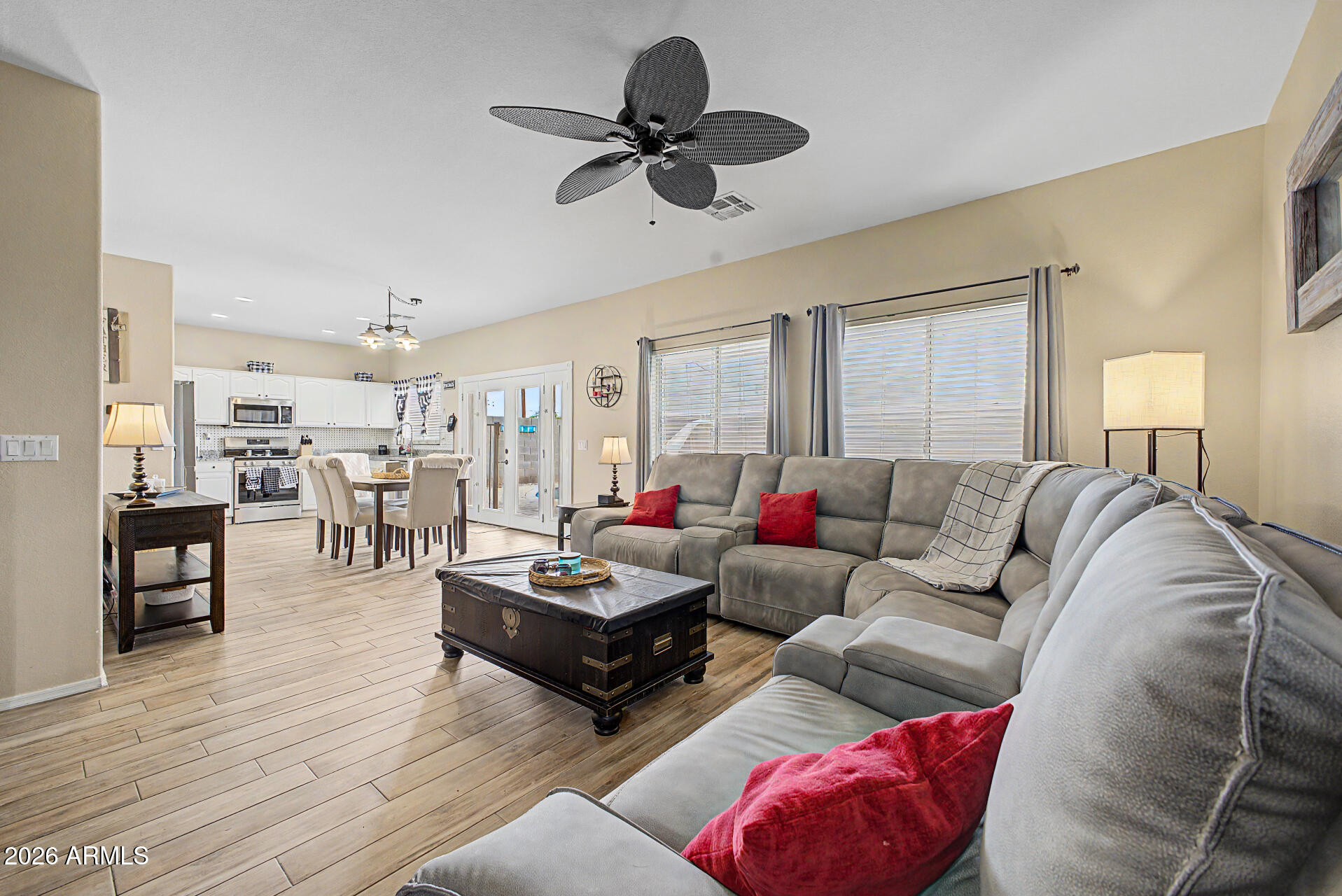3675 South Joshua Tree Lane Gilbert, AZ 85297 - Photo 10 of 33