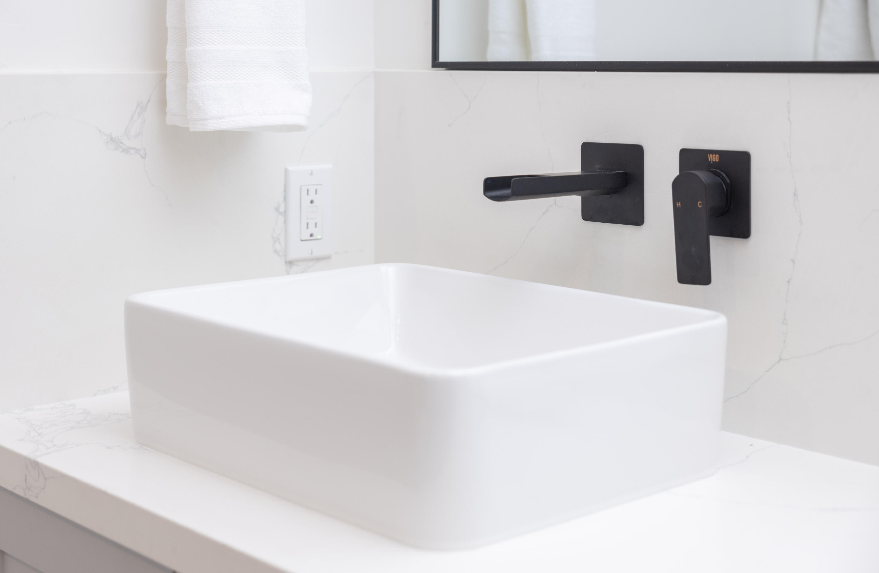 373 Northgate Drive, Unit A Goleta, CA 93117 - Photo 24 of 37 a close up of a bathtub