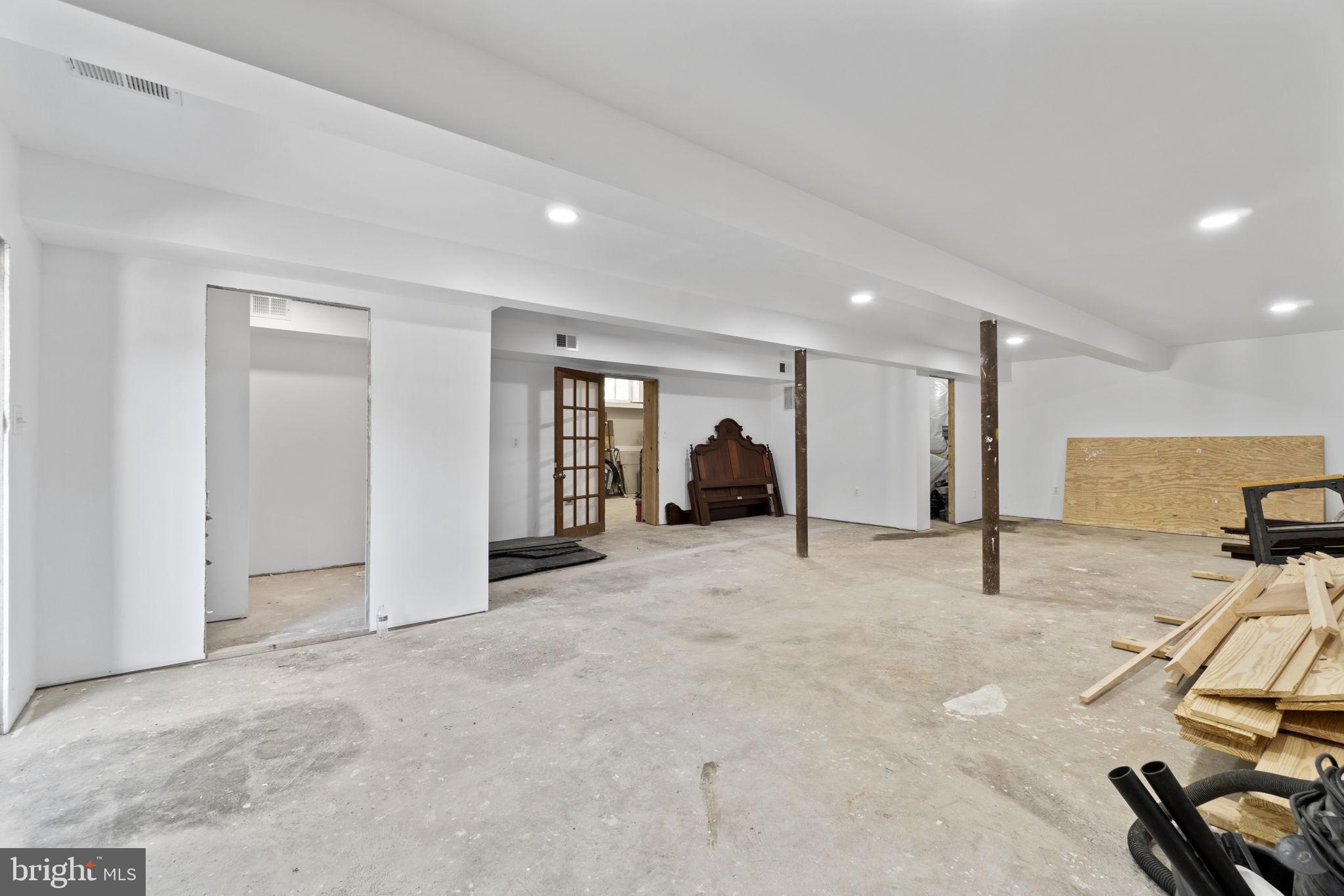 13316 Compton Road Clifton, VA 20124 - Photo 20 of 39 a view of a room with gym equipment