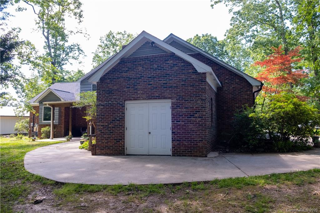 203 Morris Farm Road Stanley, NC 28164 - Photo 8 of 44 Gallery Image 8