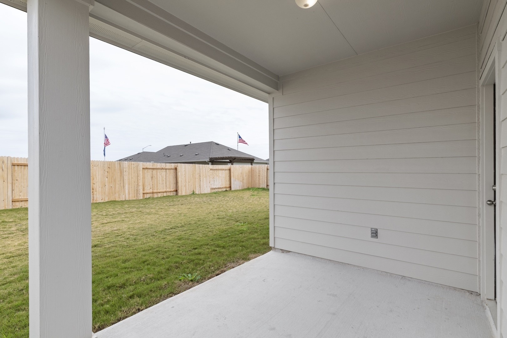 3725 Pin Oak Hills Seguin, TX 78155 - Photo 17 of 21 Fenced yard with a patio