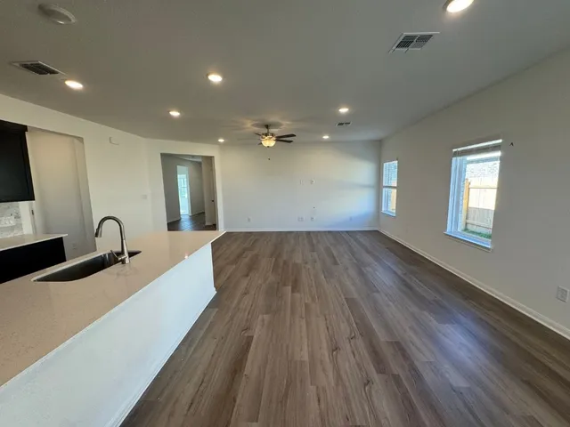 $397,900 | 3725 Pin Oak Hills, Seguin, TX 78155