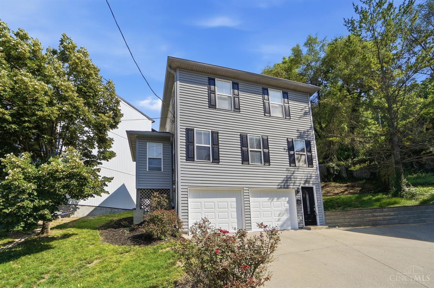 2580 Riverside Drive Cincinnati, OH 45202 - Photo 3 of 36