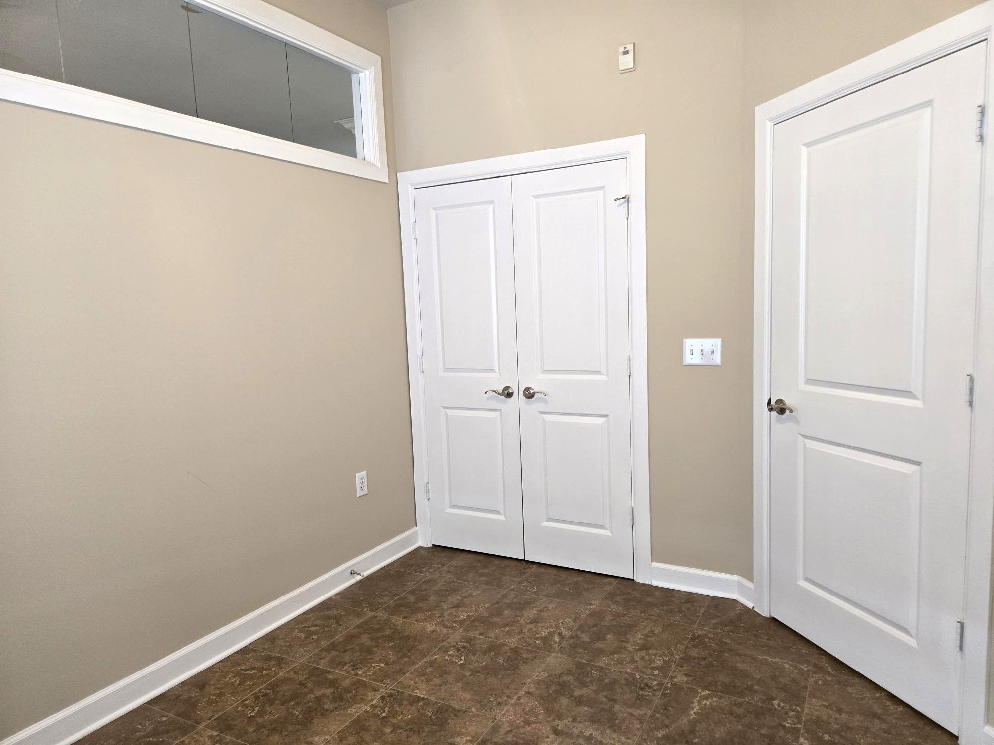 1900 Genesee Street, Unit 207 Houston, TX 77006 - Photo 31 of 50 Secondary bedroom French door closet.
