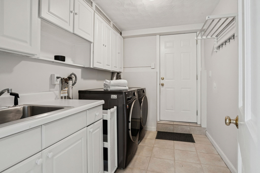 17 Linda Road Andover, MA 01810 - Photo 23 of 34