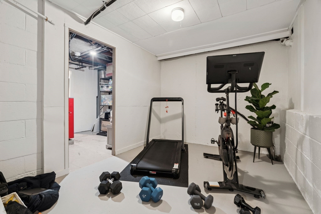 17 Linda Road Andover, MA 01810 - Photo 29 of 34