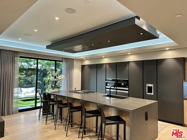 $5,149,000 | 1625 18th Street, Manhattan Beach, CA 90266
