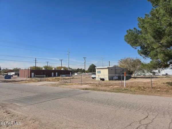 $330,000 | 11683 Socorro Road, Socorro, TX 79927