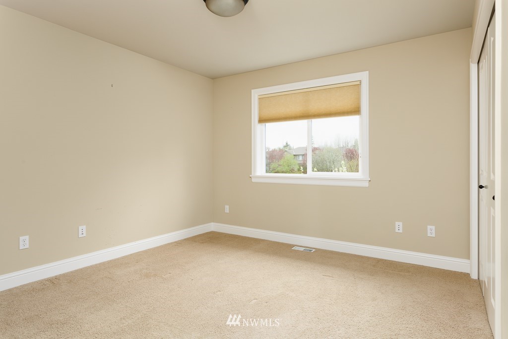 3823 209th Street Southeast Bothell, WA 98021 - Photo 14 of 18