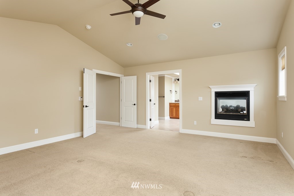 3823 209th Street Southeast Bothell, WA 98021 - Photo 10 of 18
