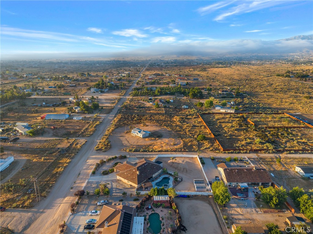 9572 Smith Road Phelan, CA 92371 - Photo 41 of 47 Gallery Image 41