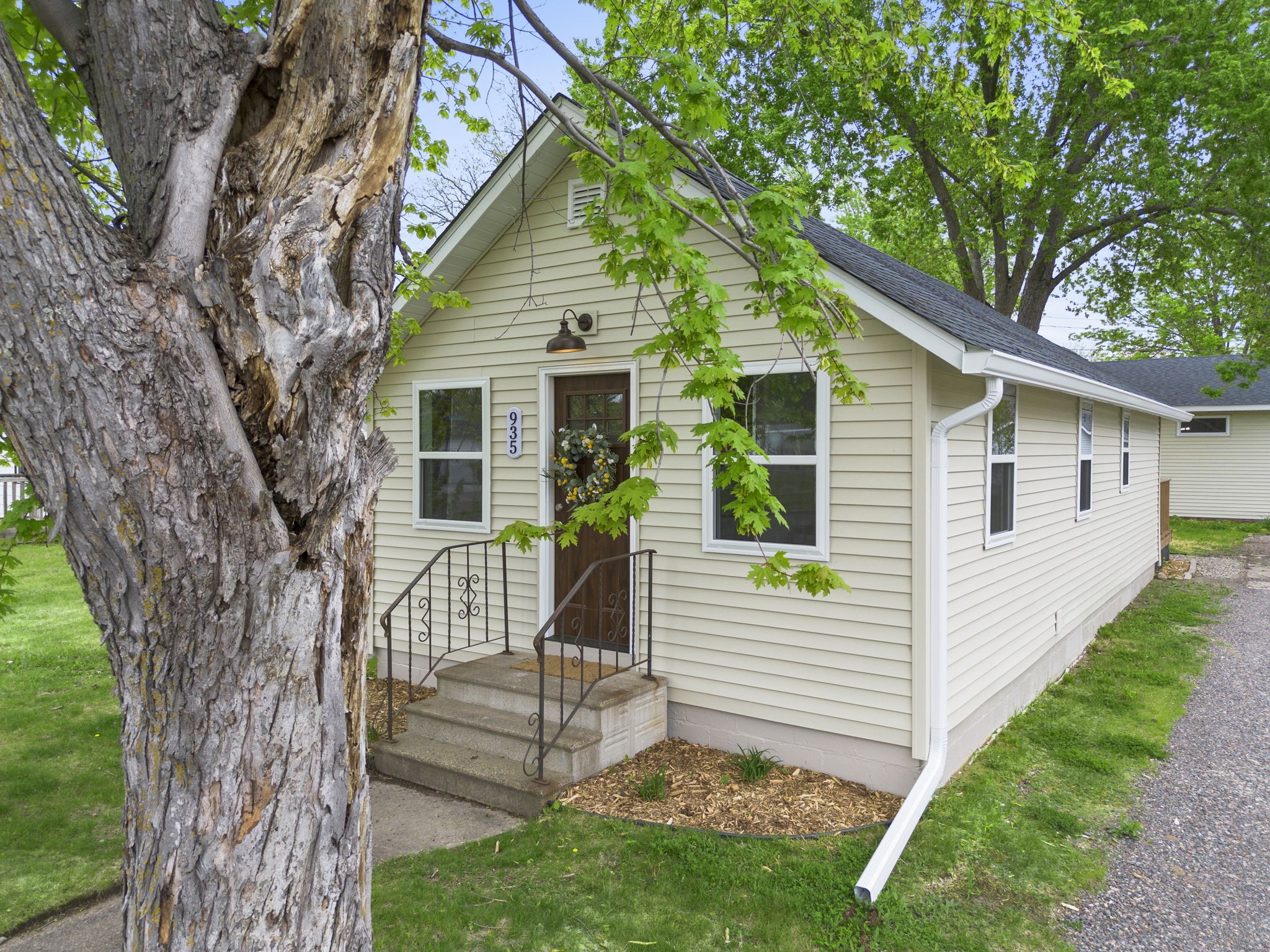 935 Hammond Avenue Rice Lake, WI 54868 - Photo 2 of 39