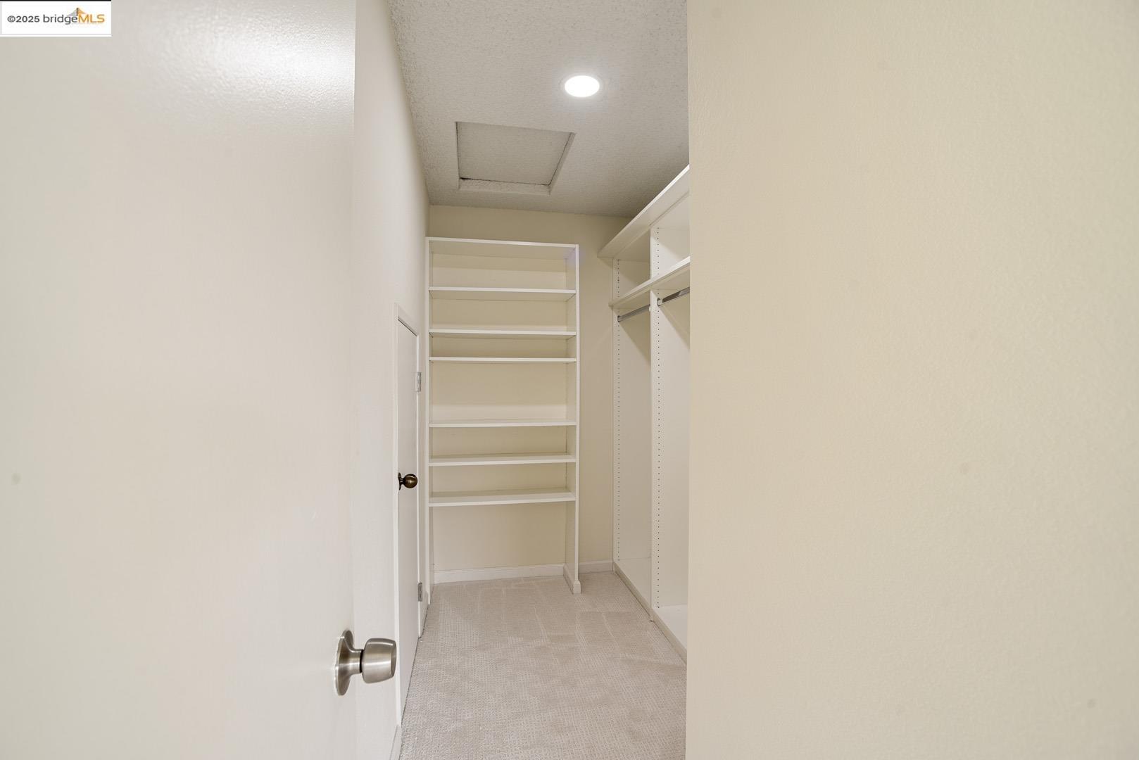 44 Glenwood Hercules, CA 94547 - Photo 21 of 35 a view of closet