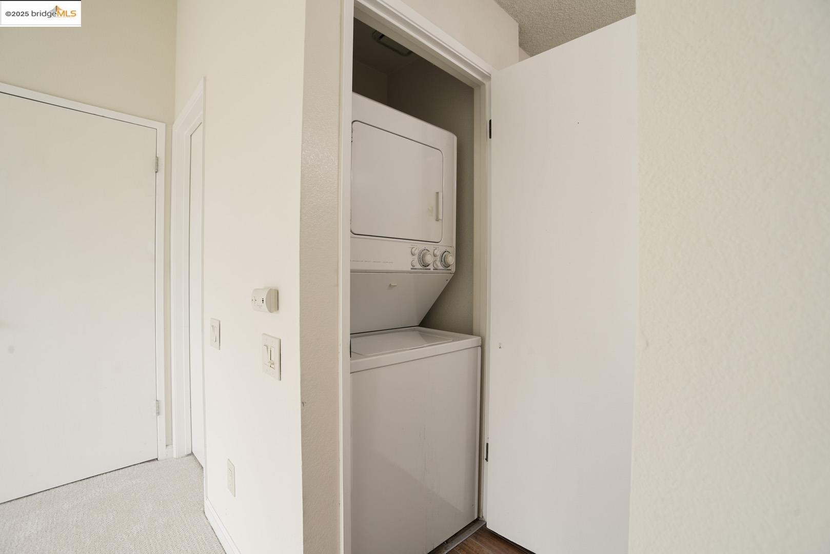 44 Glenwood Hercules, CA 94547 - Photo 23 of 35 a bathroom with a toilet and a sink