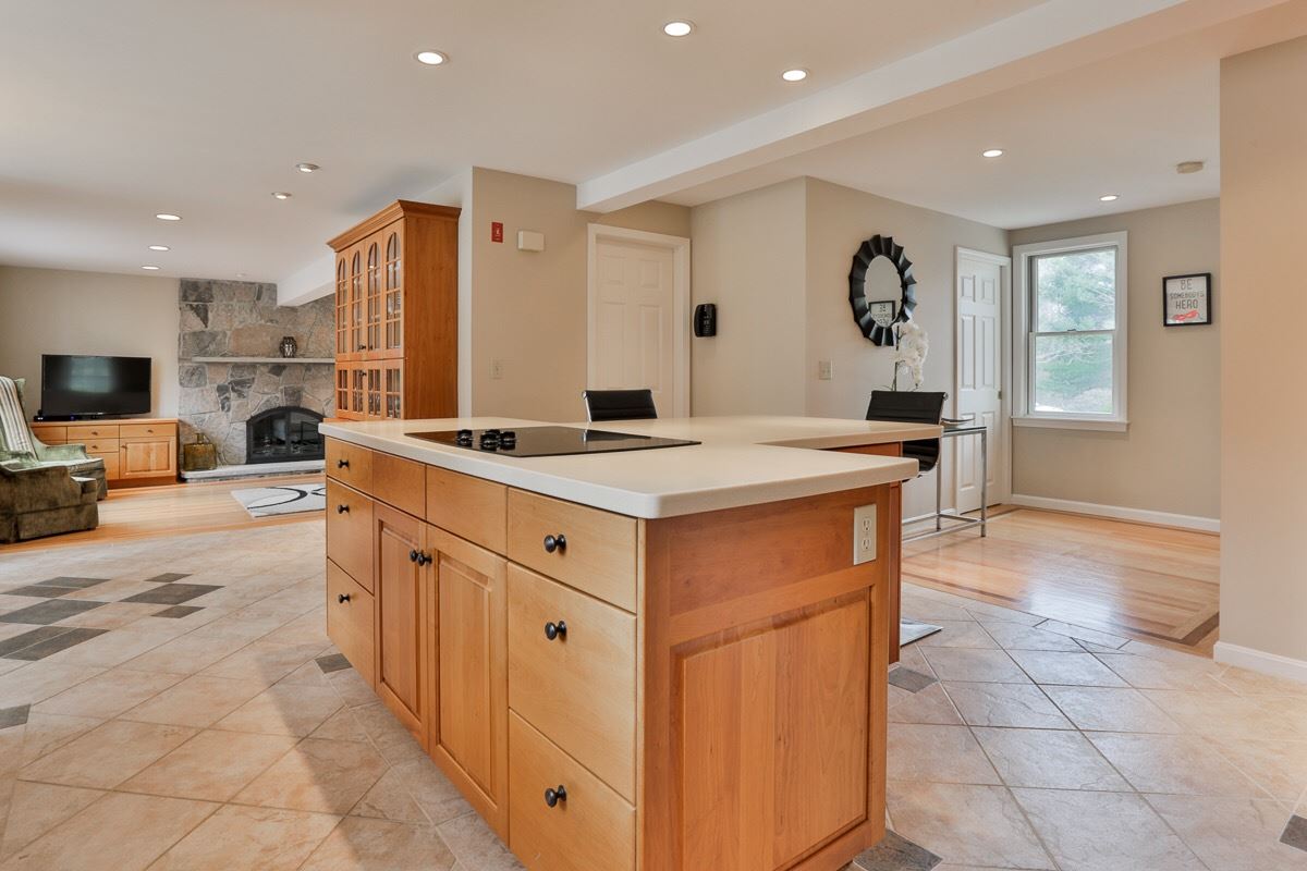 2 Edgewood Road Windham, NH 03087 - Photo 14 of 40