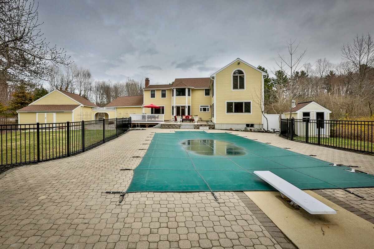2 Edgewood Road Windham, NH 03087 - Photo 8 of 40