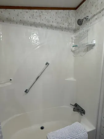 $164,900 | W5008 South Pathfinder Circle, Shawano, WI 54166