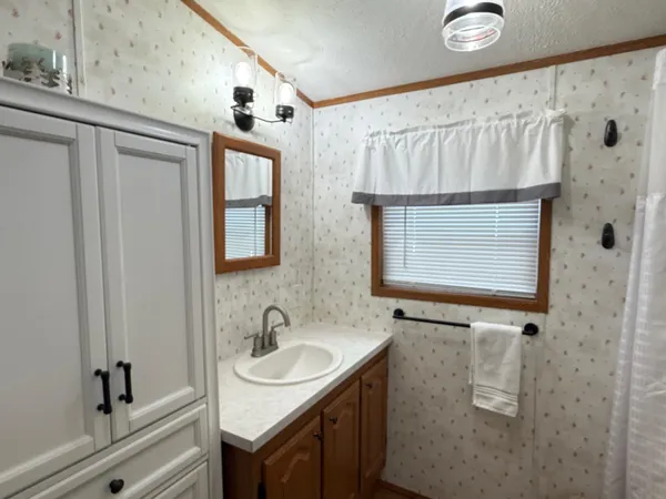 $164,900 | W5008 South Pathfinder Circle, Shawano, WI 54166