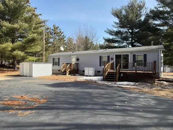 $164,900 | W5008 South Pathfinder Circle, Shawano, WI 54166