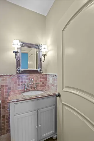 $3,495,000 | 74 Bayberry Road, Narragansett, RI 02882