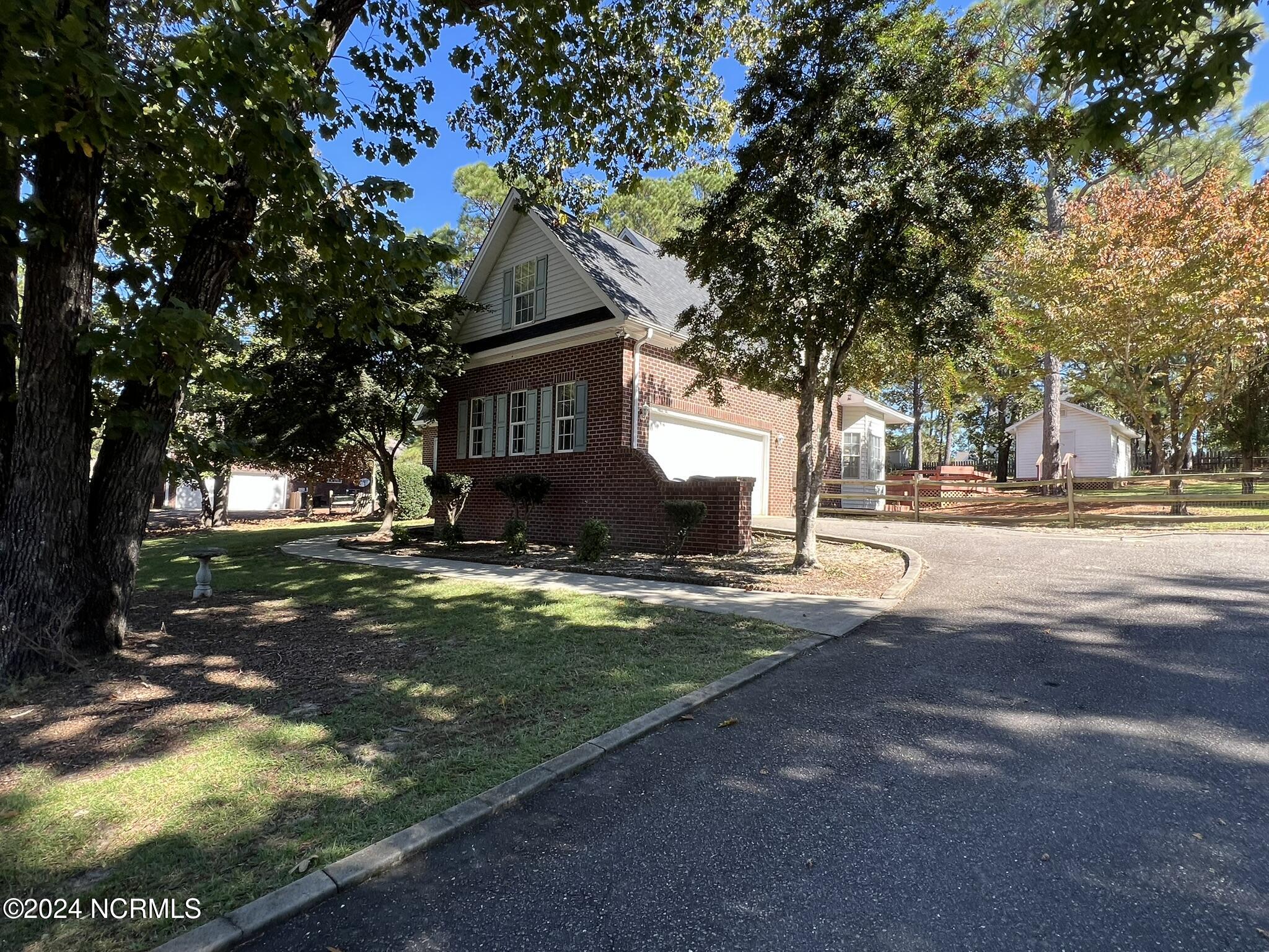 8 Princess Gate Whispering Pines, NC 28327 - Photo 6 of 50 IMG_4893
