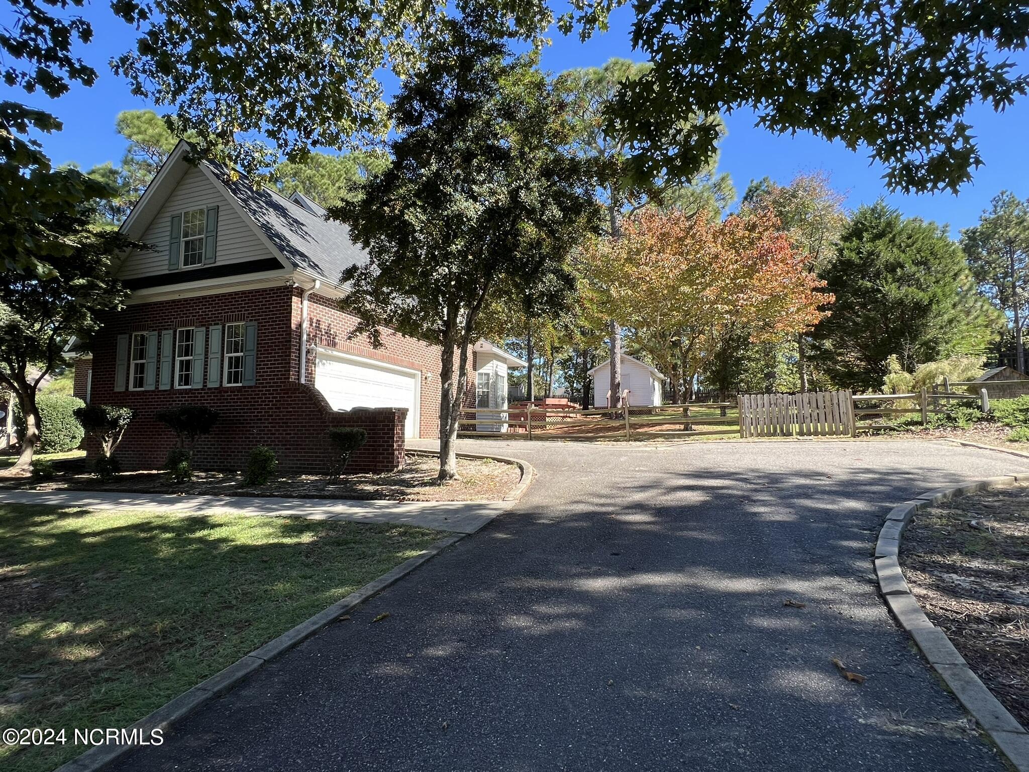 8 Princess Gate Whispering Pines, NC 28327 - Photo 7 of 50 IMG_4892