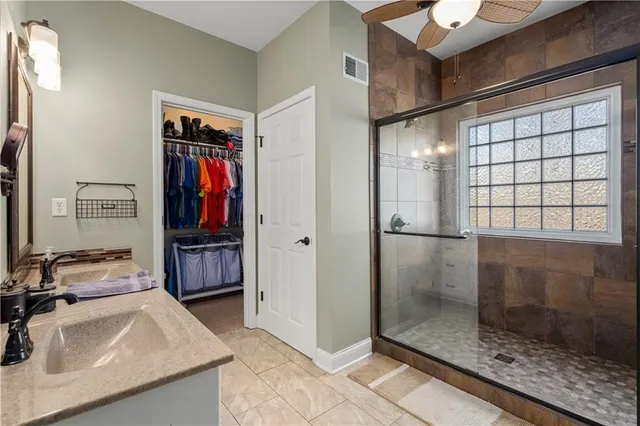 $427,000 | 11700 East 86th Street, Raytown, MO 64138