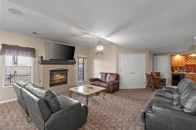 $427,000 | 11700 East 86th Street, Raytown, MO 64138