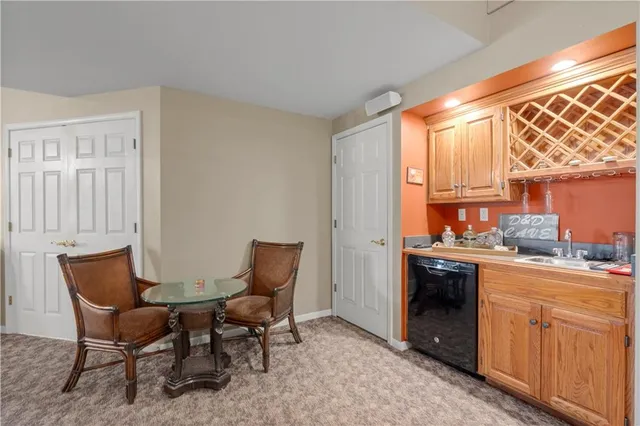 $427,000 | 11700 East 86th Street, Raytown, MO 64138