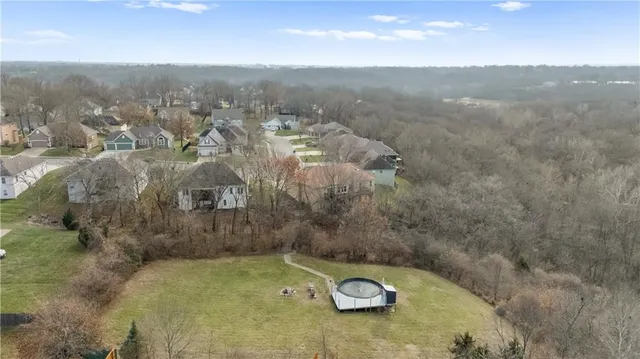 $427,000 | 11700 East 86th Street, Raytown, MO 64138