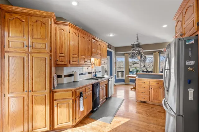 $427,000 | 11700 East 86th Street, Raytown, MO 64138