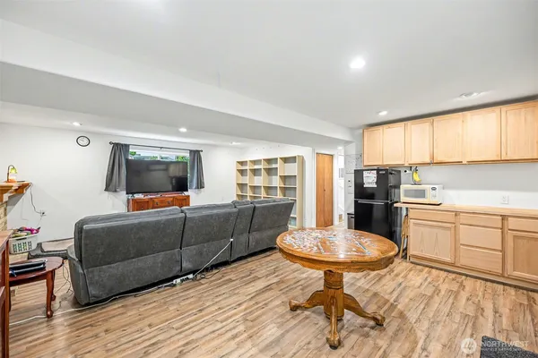 $799,950 | 19026 63rd Street East, Lake Tapps, WA 98391
