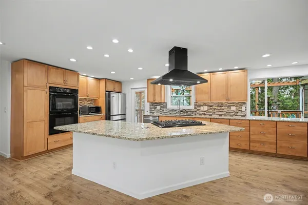 $799,950 | 19026 63rd Street East, Lake Tapps, WA 98391