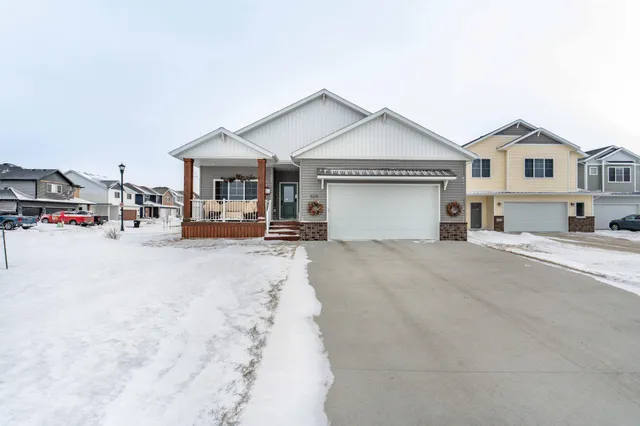 $437,000 | 5219 11th Street West, West Fargo, ND 58078