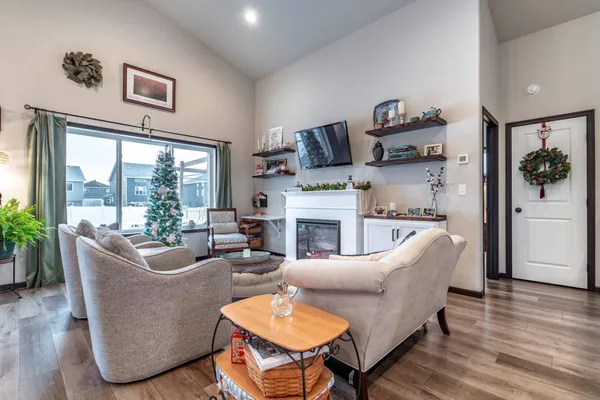 $430,000 | 5219 11th Street West, West Fargo, ND 58078