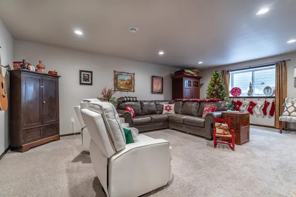 $430,000 | 5219 11th Street West, West Fargo, ND 58078