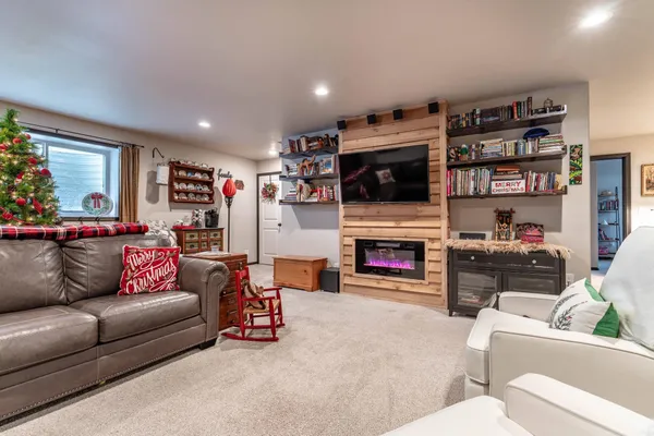 $430,000 | 5219 11th Street West, West Fargo, ND 58078