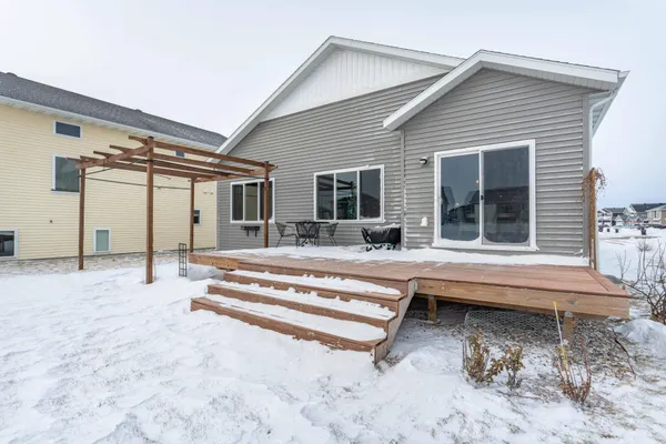 $430,000 | 5219 11th Street West, West Fargo, ND 58078