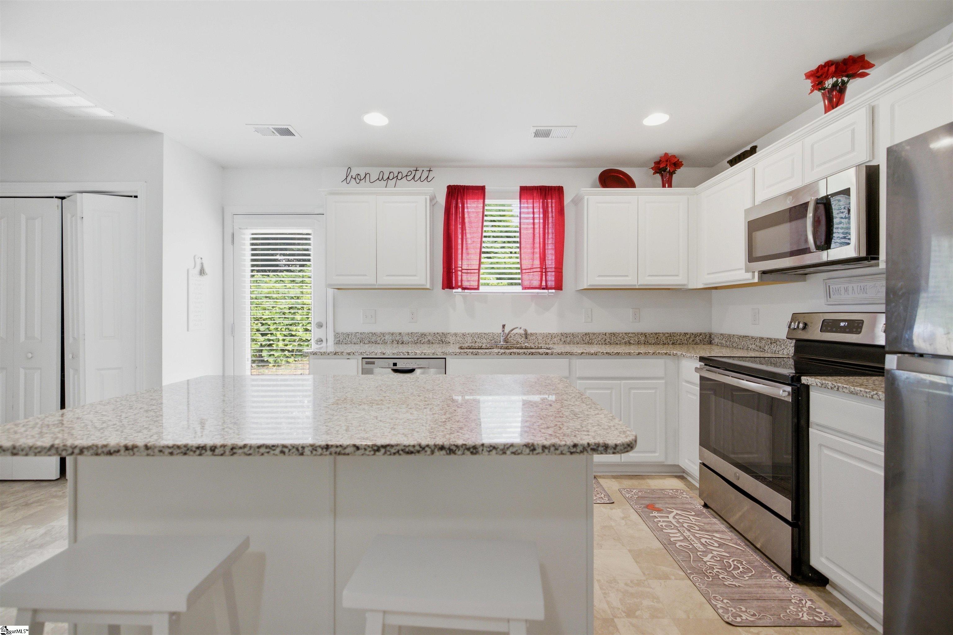 712 Roebuck Avenue Roebuck, SC 29376 - Photo 9 of 28