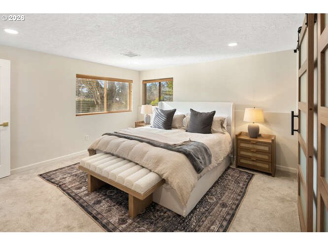 2738 Southwest Moss Street Portland, OR 97219 - Photo 20 of 46